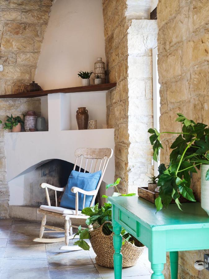 Villa Avgoustis Pachna 외부 사진
