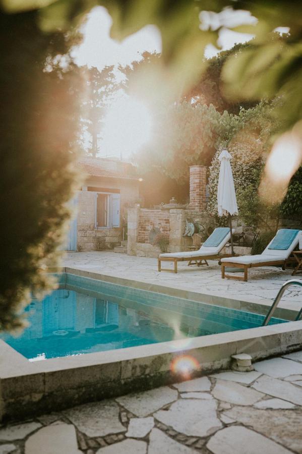 Villa Avgoustis Pachna 외부 사진