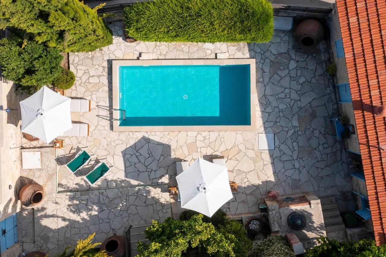 Villa Avgoustis Pachna 외부 사진